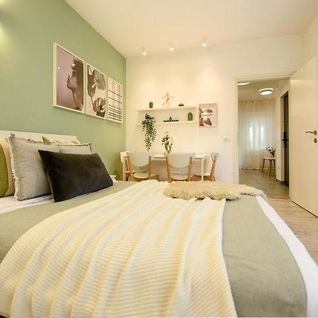 Spacious 1Br In The City Center - Amazing For Extended Stays Bucarest Exterior foto