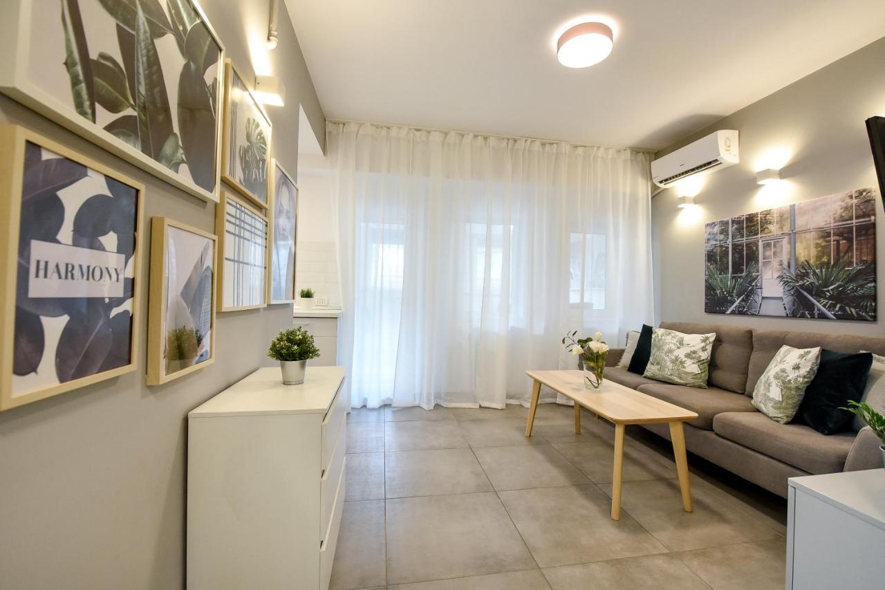 Spacious 1Br In The City Center - Amazing For Extended Stays Bucarest Exterior foto