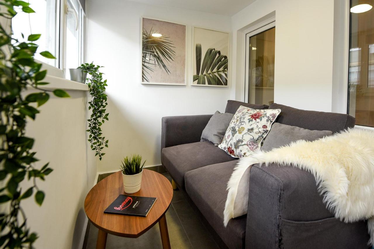 Spacious 1Br In The City Center - Amazing For Extended Stays Bucarest Exterior foto