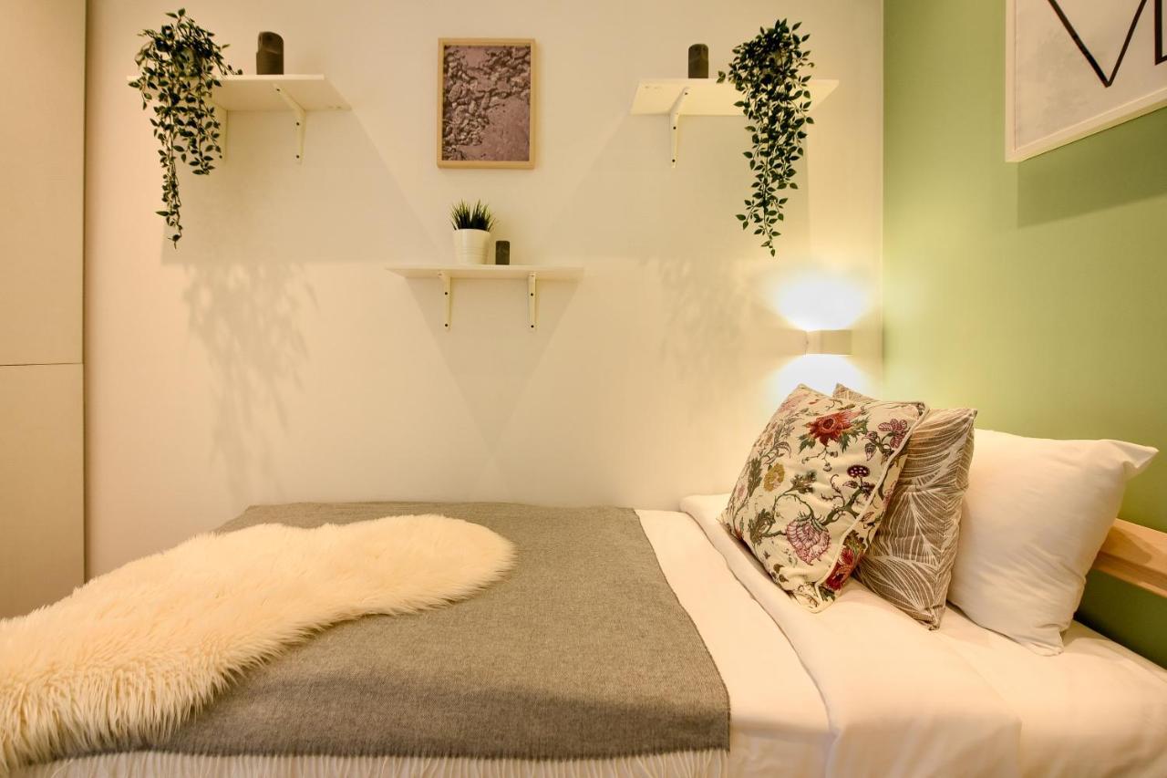 Spacious 1Br In The City Center - Amazing For Extended Stays Bucarest Exterior foto