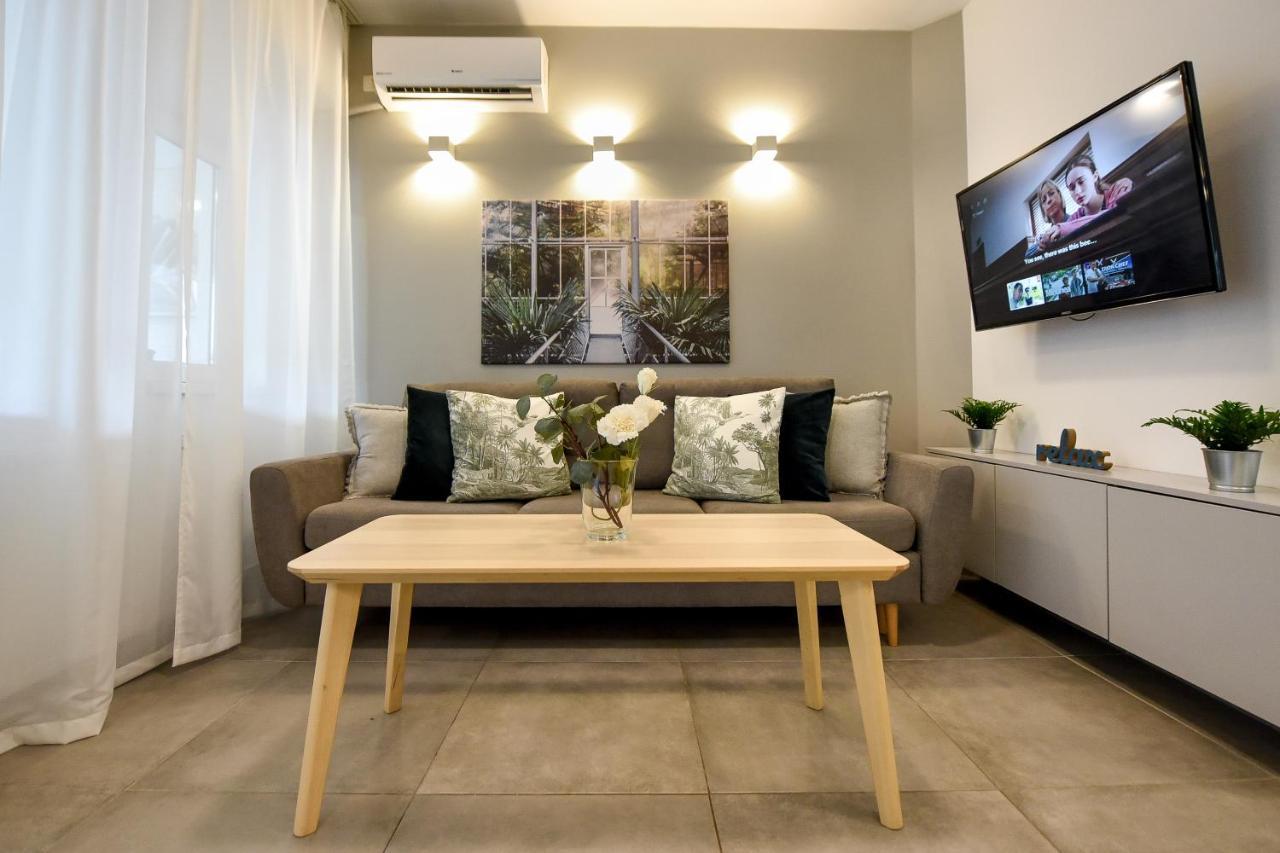 Spacious 1Br In The City Center - Amazing For Extended Stays Bucarest Exterior foto